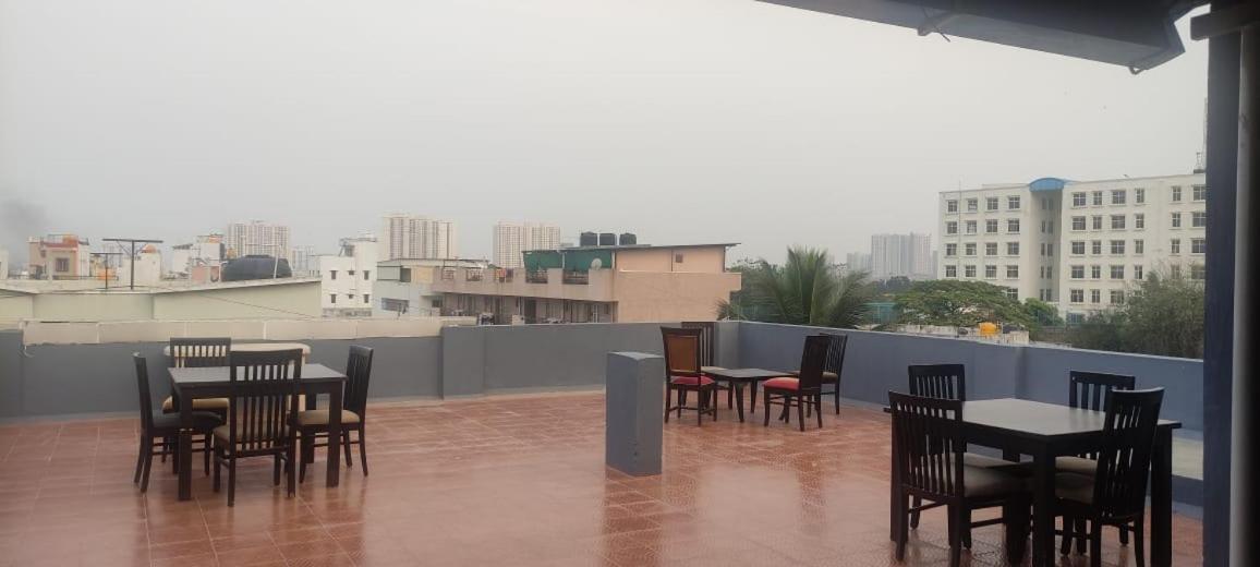 Abuzz Oxfordcaps Bannerghatta Bengaluru Zewnętrze zdjęcie